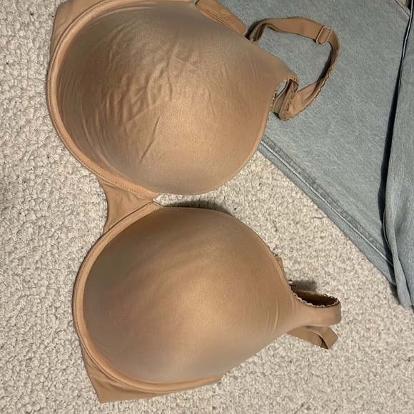 Victoria’s Secret - Picture 2 of 7